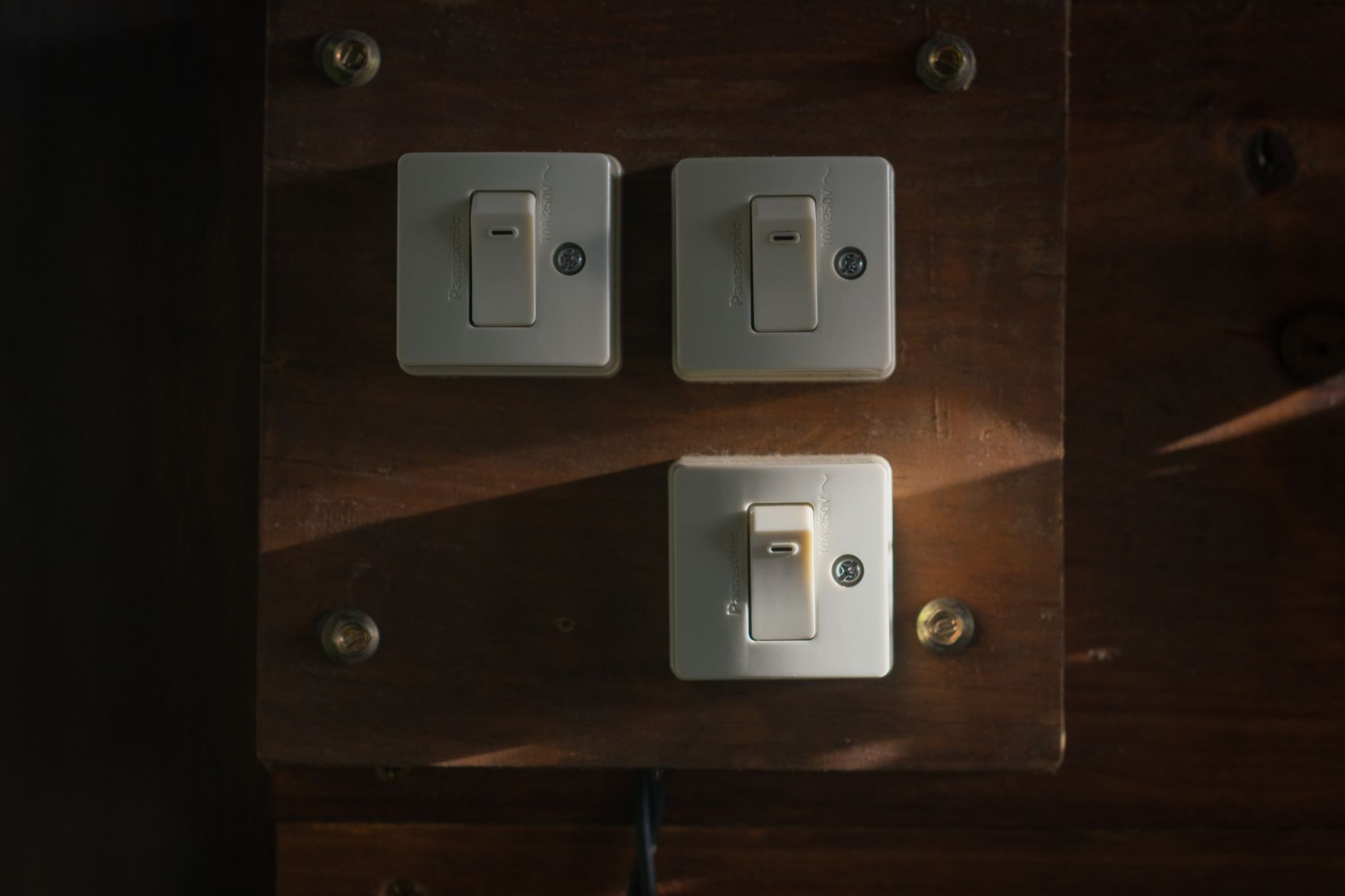 Troubleshooting — Isham Electric